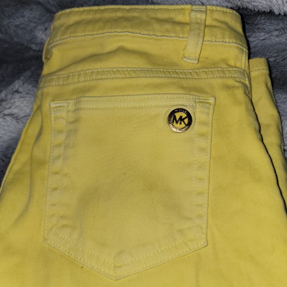 Michael Kors Izzy Cropped Yellow Jeans Size 6 - Picture 3 of 7